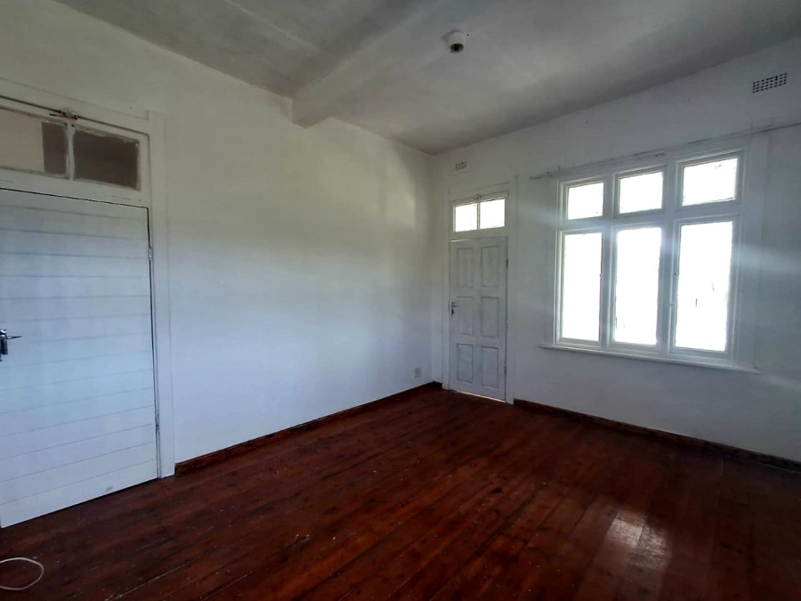 1 Bedroom Property for Sale in Quigney Eastern Cape